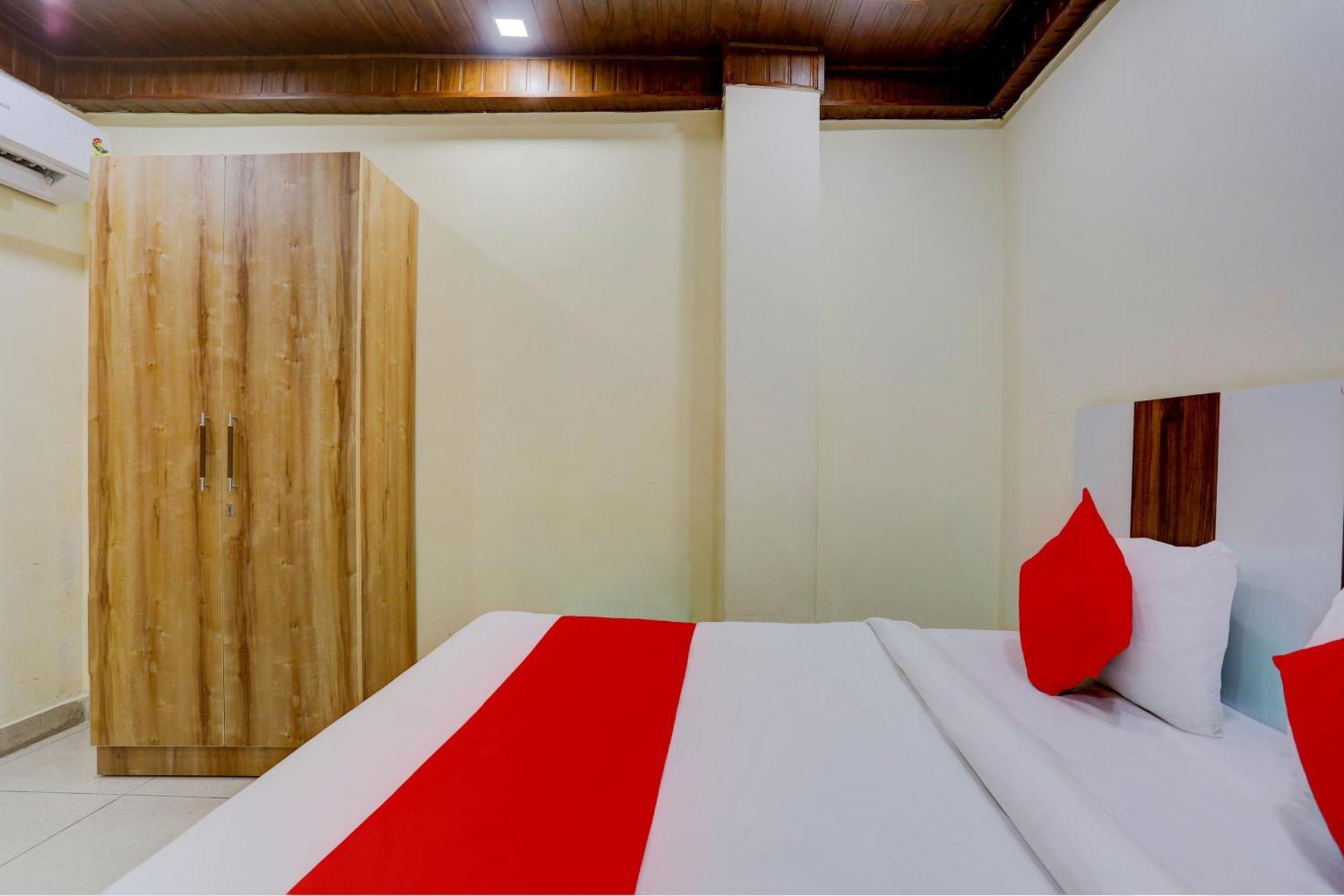 Hotel O Family Deluxe ニューデリー エクステリア 写真