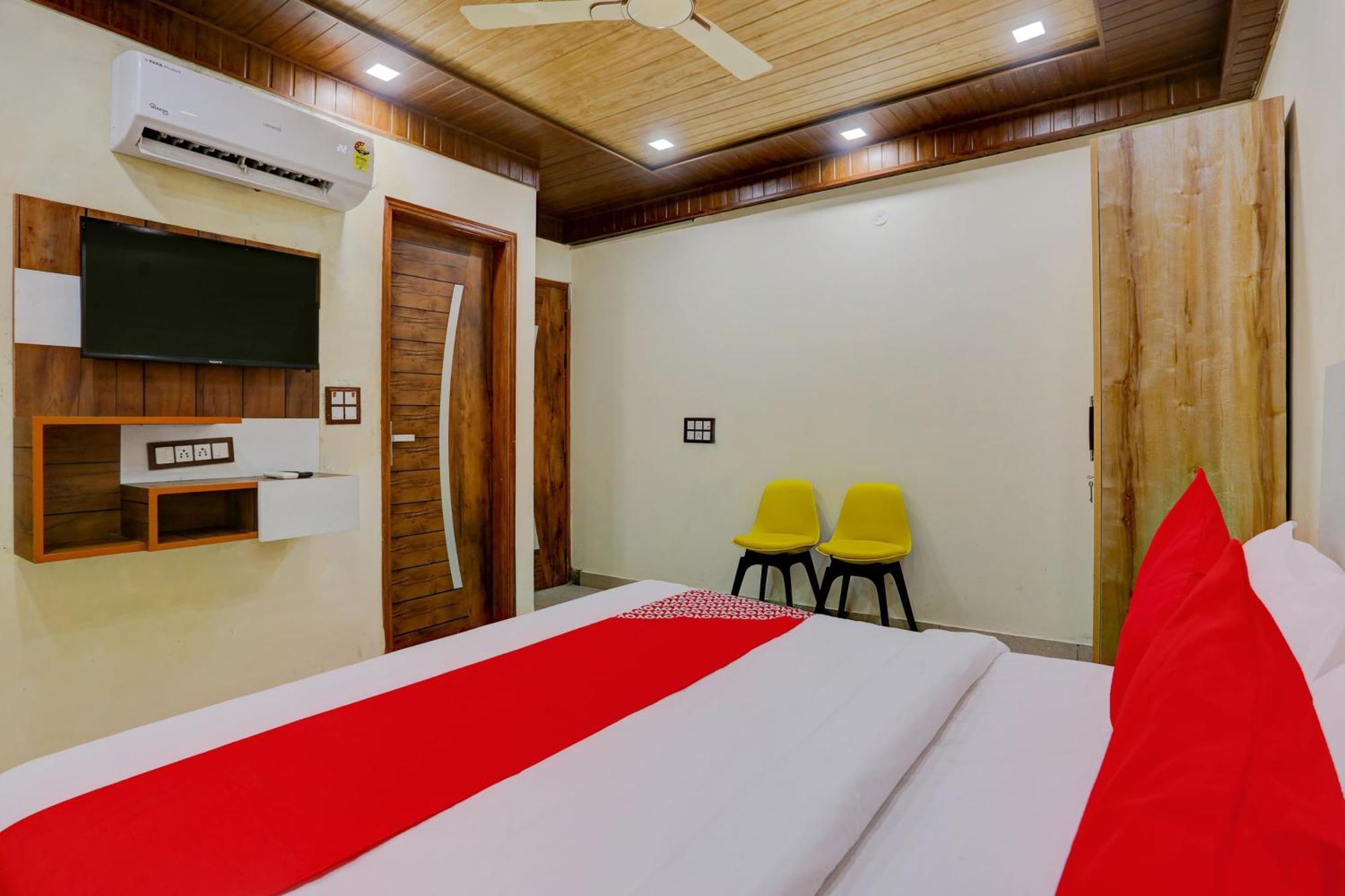 Hotel O Family Deluxe ニューデリー エクステリア 写真